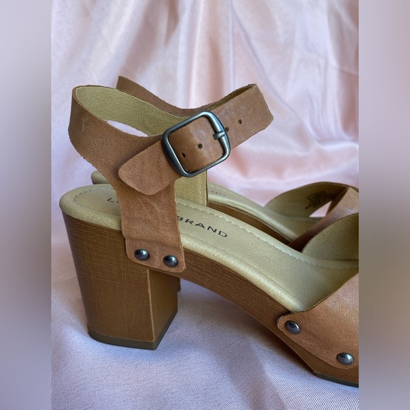 LUCKY BRAND HAIDLEE BROWN LEATHER STRAPPY BLOCK HEEL SANDALS - Picture 4 of 7